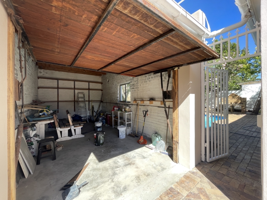 To Let Commercial Property for Rent in Sea Point Western Cape